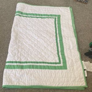 Pottery barn kids green Harper crib quilt EUC
